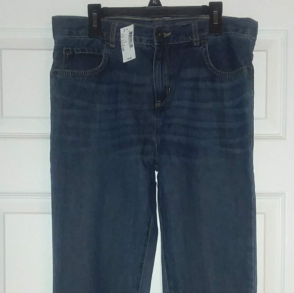 Basic Straight Jeans